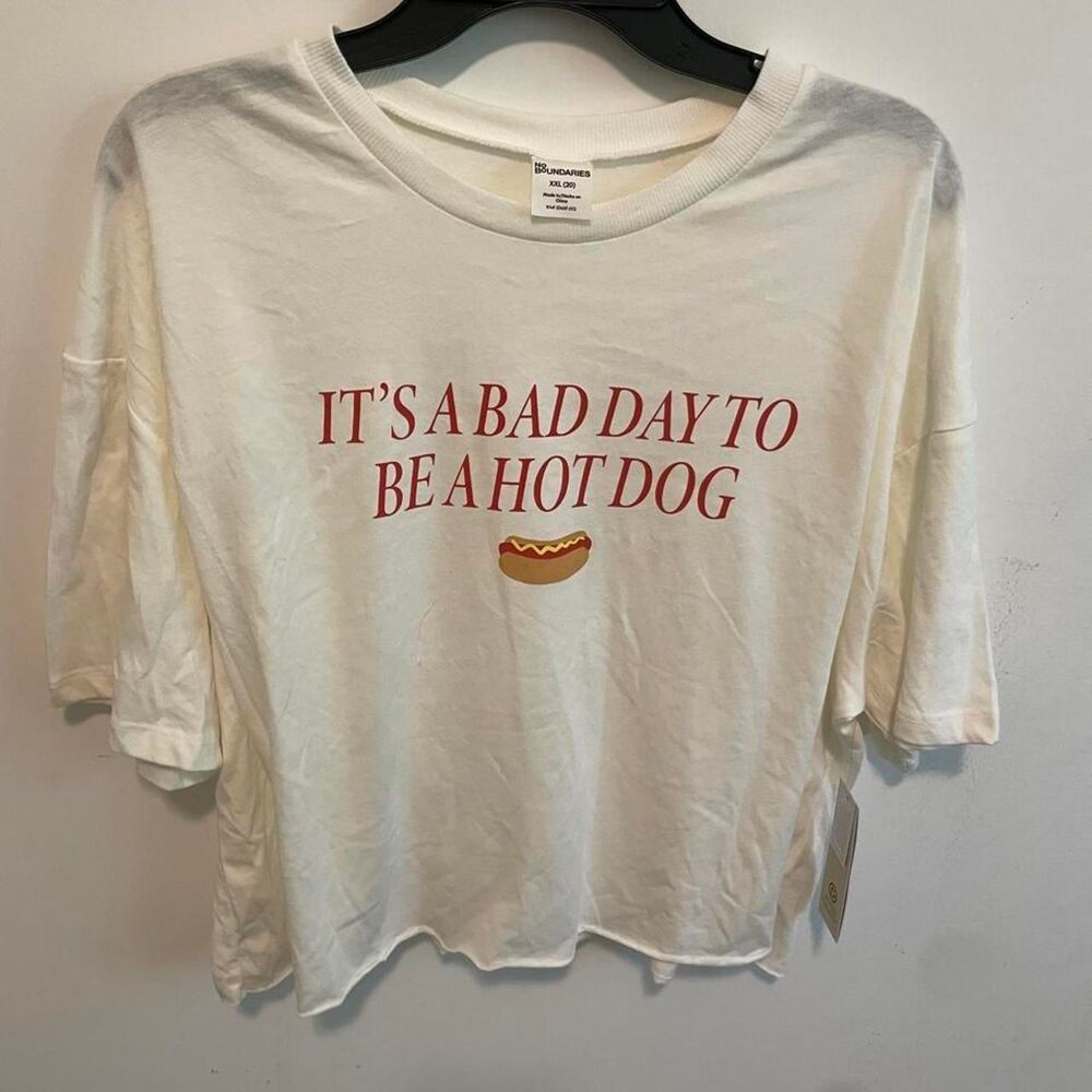 No-boundaries Women's White and Cream T-shirt
